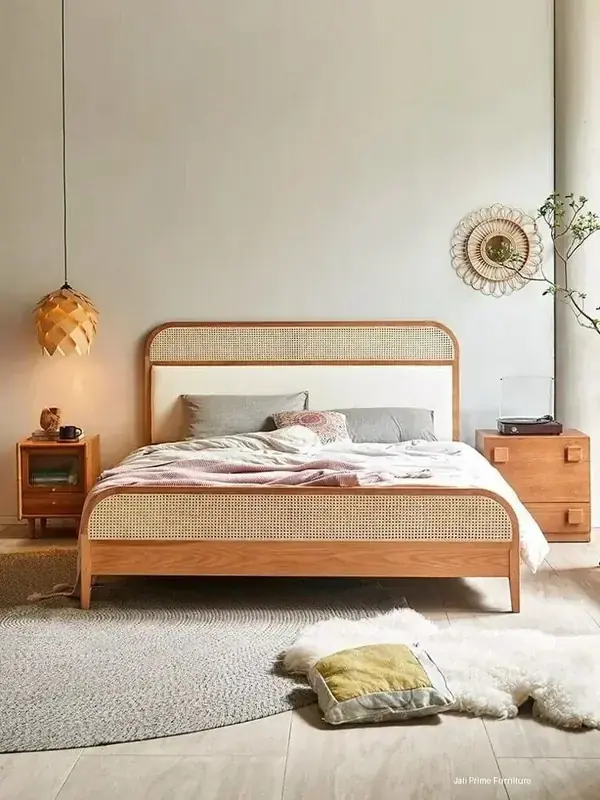 Tempat Tidur Jati Desain Klasik